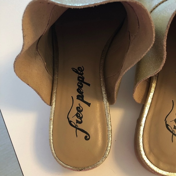 Free People Gold Flats - Picture 3 of 8